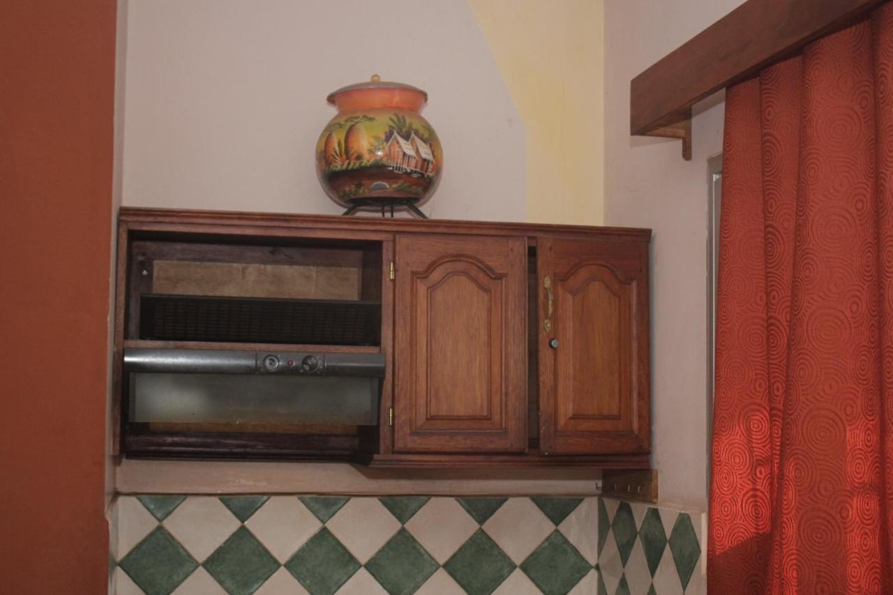 Central Hotel Antsiranana Rom bilde